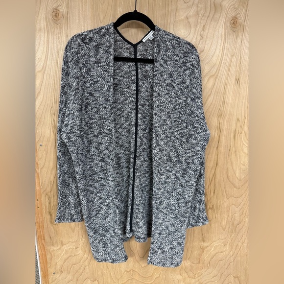 American Eagle Outfitters Sweaters - Women's Medium American Eagle Black/White Knit Long Sleeve Cardigan Sweater